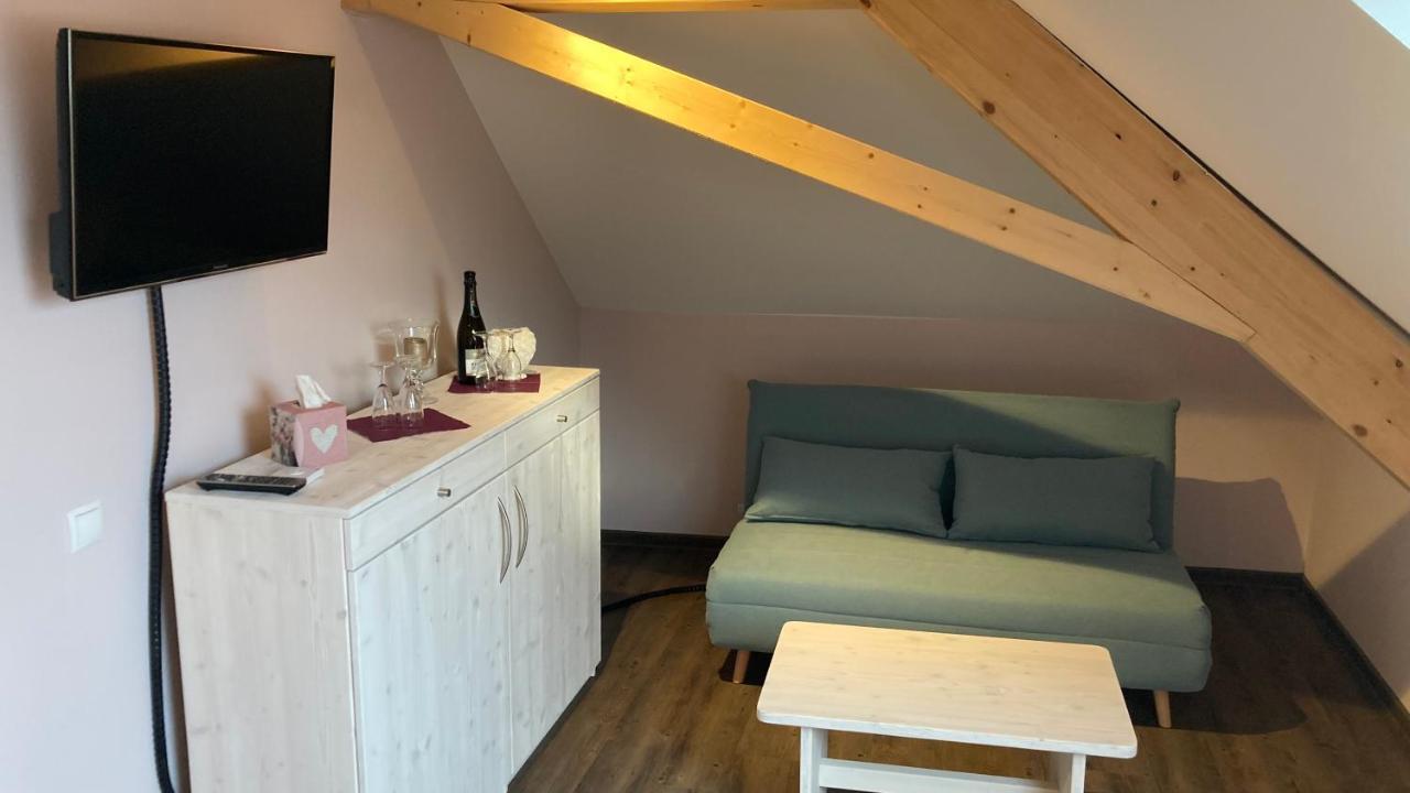 Buergerhausloewen Hotell Philippsburg Exteriör bild